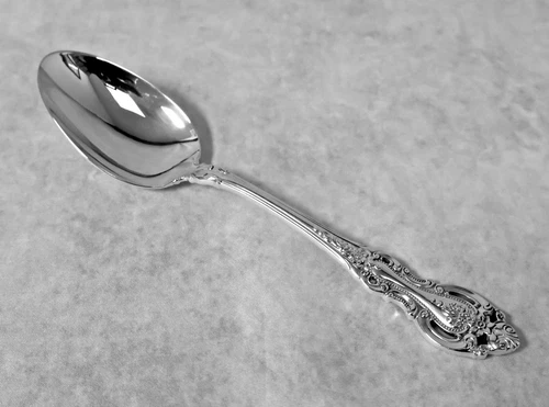 Wallace Grand Victorian Sterling Silver 7” Oval Soup / Dessert Spoon – No Mono