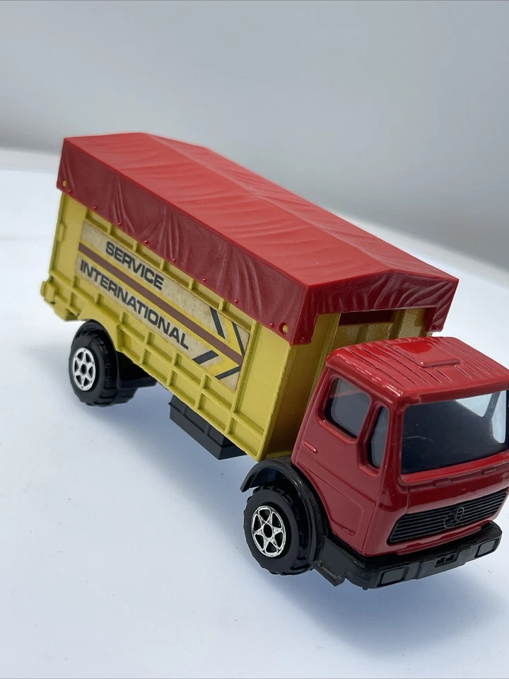 Camión diecast de servicio cubierto Majorette Mercedes de colección - Francia 5"" Foto 2 de 4
