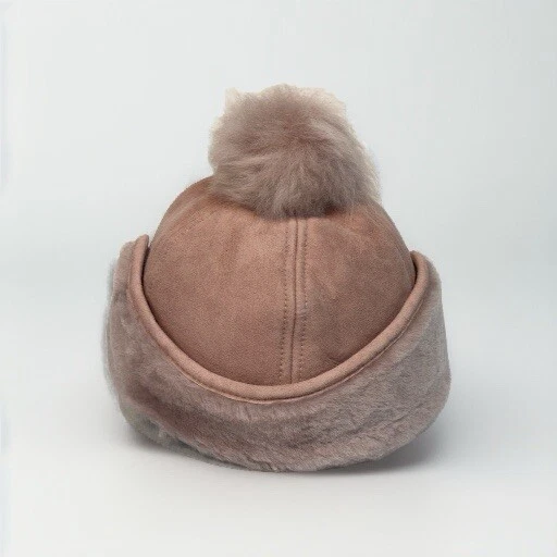 Gorra trampera de piel de oveja UGG con pompón en la parte superior orejeras nueva pequeña Foto 3 de 4