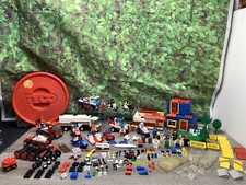 Vintage 90s LEGO and TYCO Assorted Building Bricks Lots Of Pieces Of Both.
