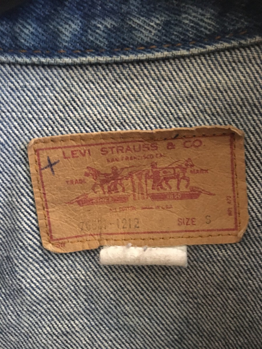 デザイン Vintage Levi's Jean Jacket With Hand Painted One Of A Kind Size S
