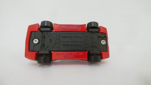 MATCHBOX MB 2 PONTIAC FIERO RED/WHITE MADE IN MACAU NEAR MINT - Picture 6 of 7