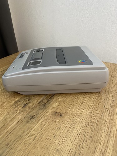 Super Nintendo Konsole - PAL - 2 Controller - Bild 12 von 13