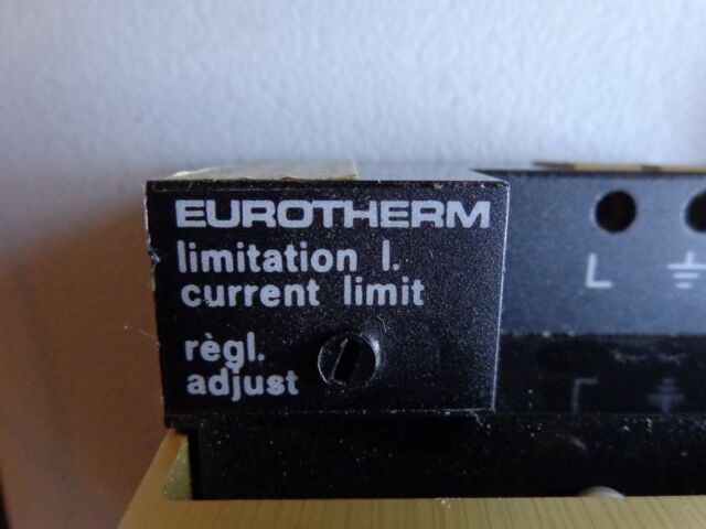 Eurotherm 832 Thermal Controller 832//20A120V//120V//0-10V-PA