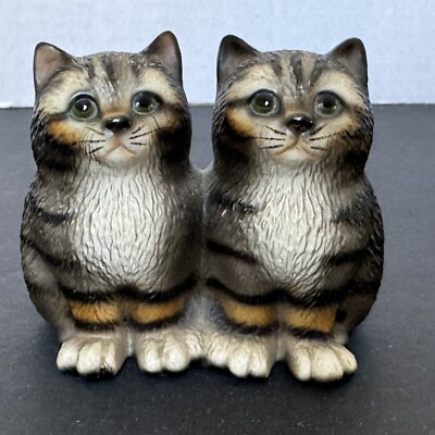 Harvey Knox Tabby Cats Vintage Figurine Global Art Japan Signed HK