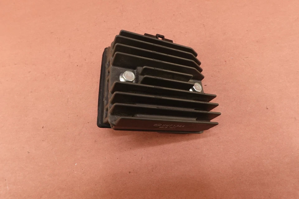 Yamaha R3 YZF-R3 2016 15-18 YZFR3 RECTIFICADOR REGULADOR DE VOLTAJE Foto 3 de 4