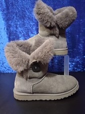 UGG Australia Women's Size 8 Gray Bailey Button Sheepskin Boots Style 5803