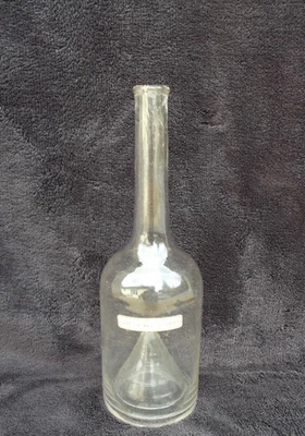 Ancienne bouteille au cul profond en verre soufflé 18e siècle - Photo 1/4