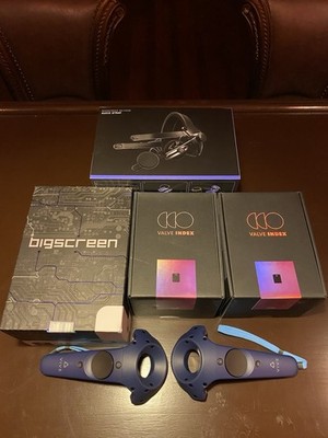 Bigscreen Beyond 2e Eye Tracking ,Audio Strap, 2.0 Base Stations, and Wands