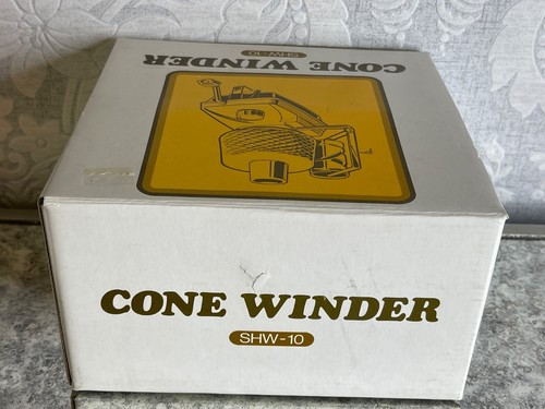 Cone Winder SHW-10 Yarn Wool Hand Crank Winding Machine w/ Box & Manual – Tested - Picture 4 of 15