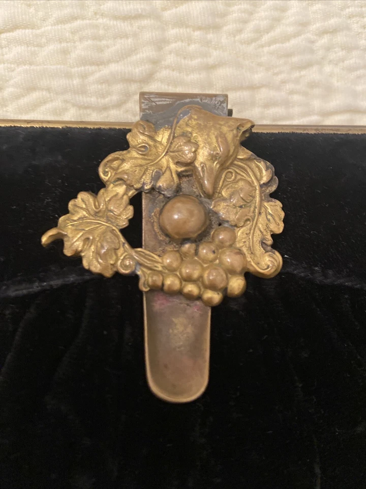 Bolso sin asas de noche de terciopelo negro de colección de los años 40 cierre único con zorro, bayas, hojas Foto 2 de 4