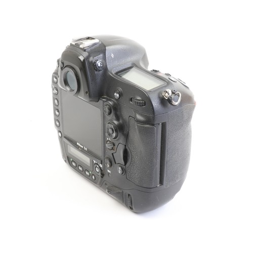 Nikon D4 + 536 K Shutter Count + Very Good (270291) - Picture 5 of 10