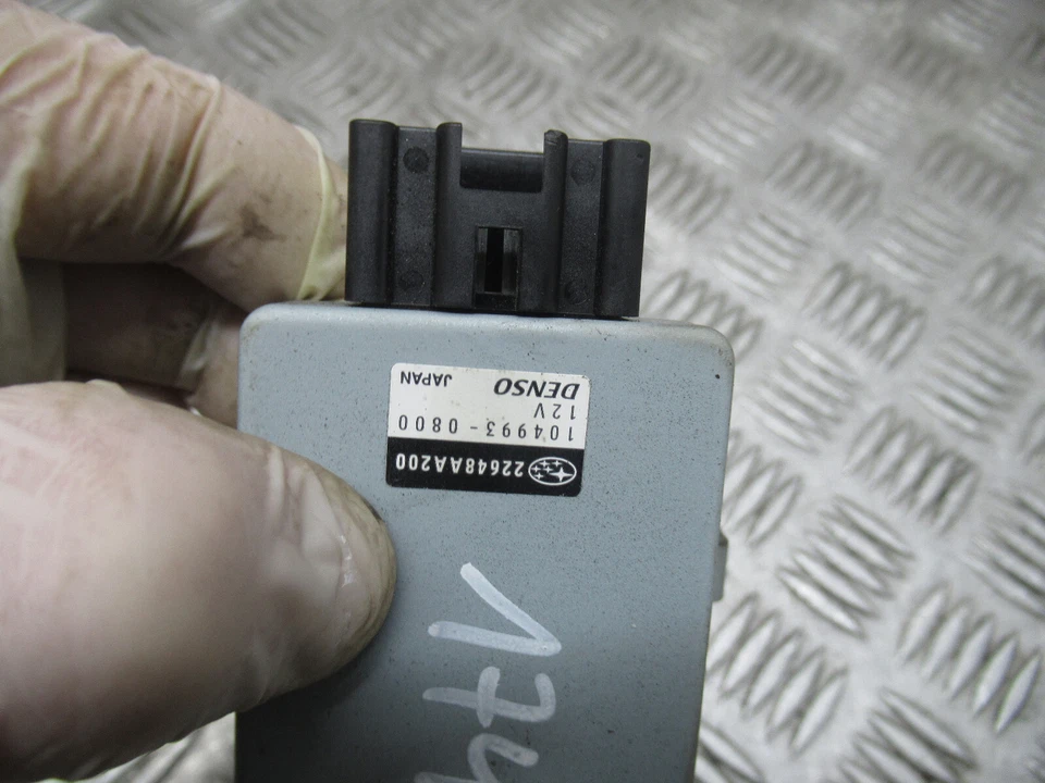 2013 TOYOTA GT86 D-4S GT1 2.0 PETROL MK1 2DRS FUEL PUMP CONTROL ECU REF17401 - Image 2 of 4