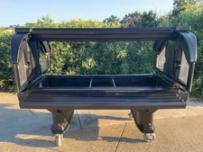 CAMBRO VERSA PORTABLE FOOD BAR / SALAD BAR,  VBRLHD6,  CHILD'S HEIGHT  MADE USA