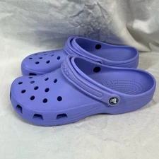 Crocs classic lightweight comfort clogs in periwinkle NWOT 
