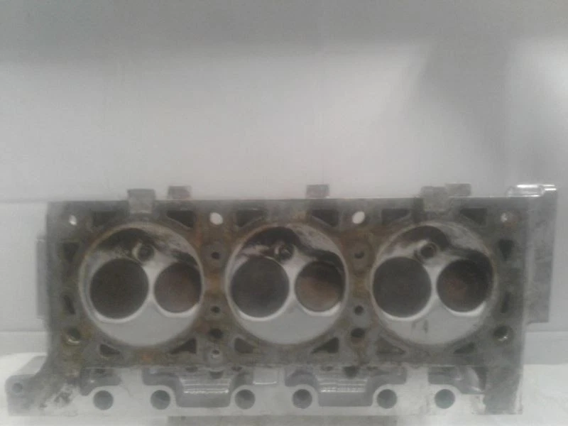 Culata Dodge Caravan 1994-1997 3,8 L V6 funciona muy bien 4621510 Foto 4 de 4