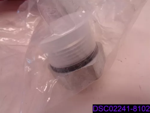 Qty = 4: Eaton Aeroquip Male ORB Plug Hydraulic Hose Adapter P/N 4VRV5
