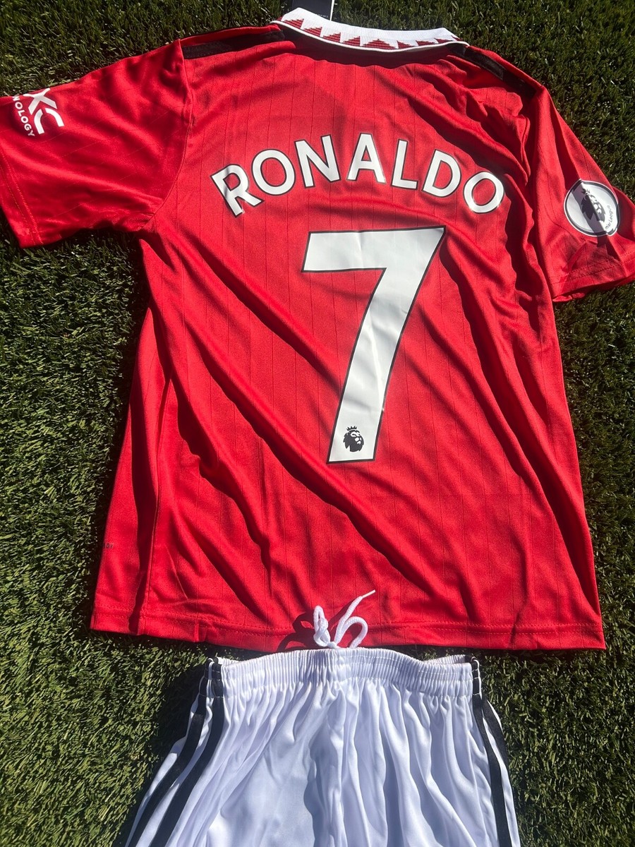 Ronaldo #7 Manchester United Youth Small Jersey W-Shorts