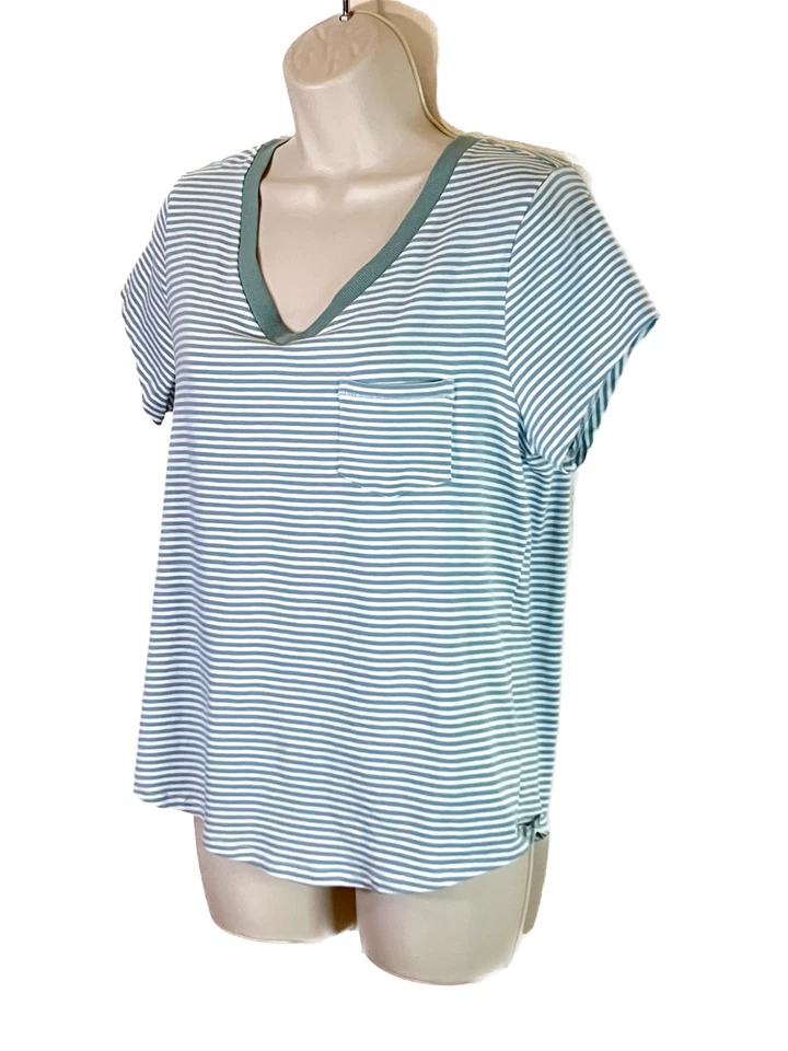 Nuevo con etiquetas Espléndido Conjunto de Pijama Camiseta Pantalones Cortos Rayas M Verde Neblina R87D679 $52 Foto 4 de 4