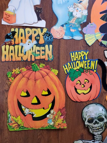 HOLLOWEEN Decorations Vintage Witch Holloween Cutouts Cats skeletons Pumpkins - Picture 8 of 12