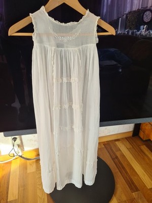 traumhaft schönes altes Taufkleid aus Batist Spitze auch für antike Babypuppe