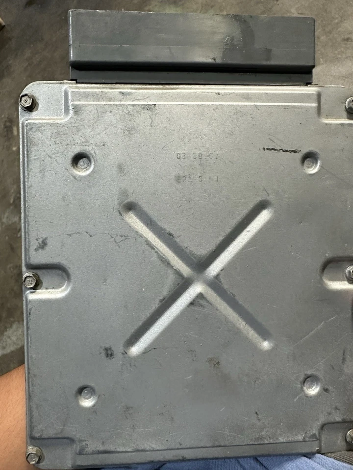 Ford Mustang GT 2001 4,6 L AT ECU EEC motor módulo de computadora 1R3F12A650 lb OEM Foto 2 de 4