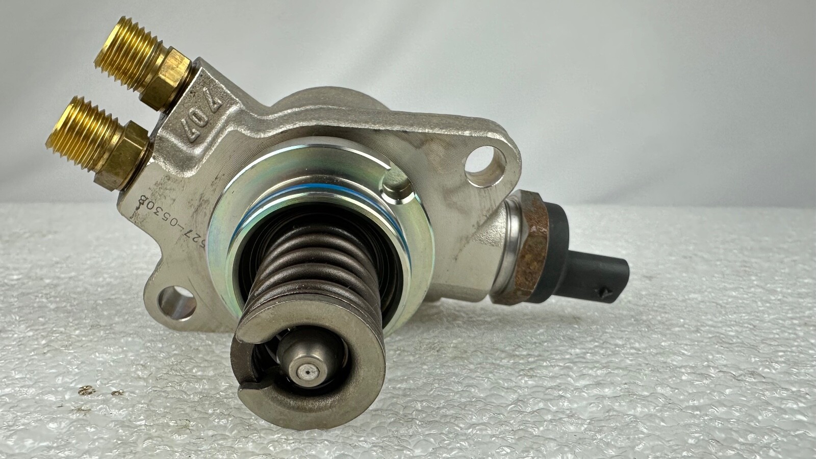 Lamborghini Gallardo Audi R8 High Pressure Fuel Pump HFS034105C OEM