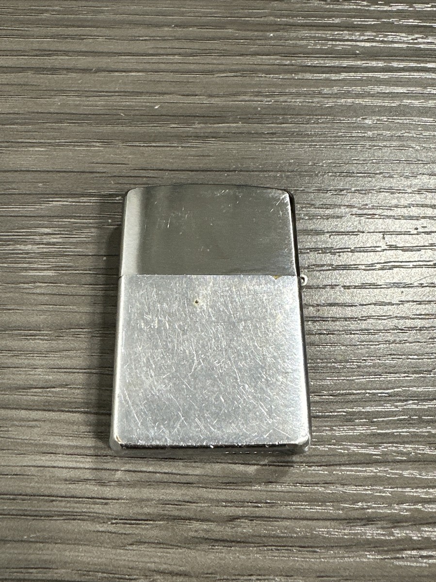 1962 Classic Vintage Zippo Lighter - Brushed Chrome Finish