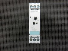 Siemens 3RP1540-1AJ31 Off-Delay Time Relay 9 Time Settings