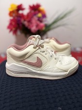 Nike Girls Cream Pink Athletic Shoes Lightweight Comfort US 7