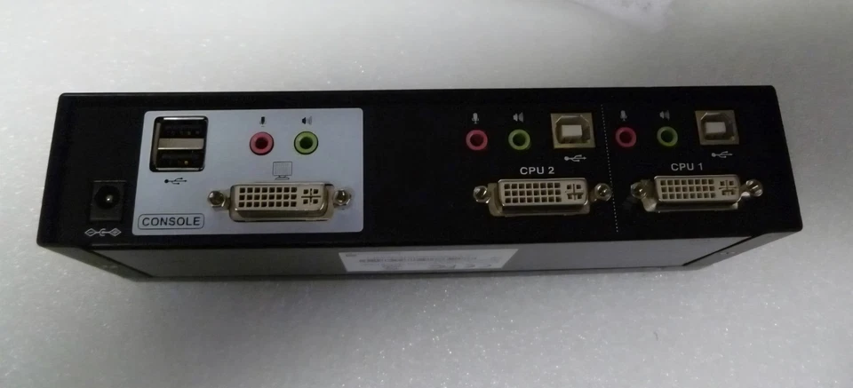 CABLESTOGO TRULINK 2-PORT DVI AND USB KVM W/AUDIO MODEL:52047 - Image 3 of 4