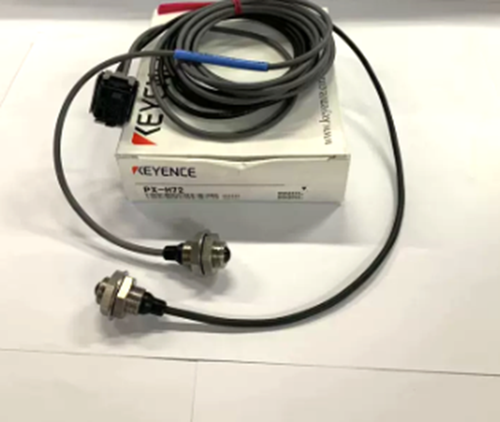 In Box KEYENCE PX-H72 Photoelectric Sensor Switch - Picture 3 of 10
