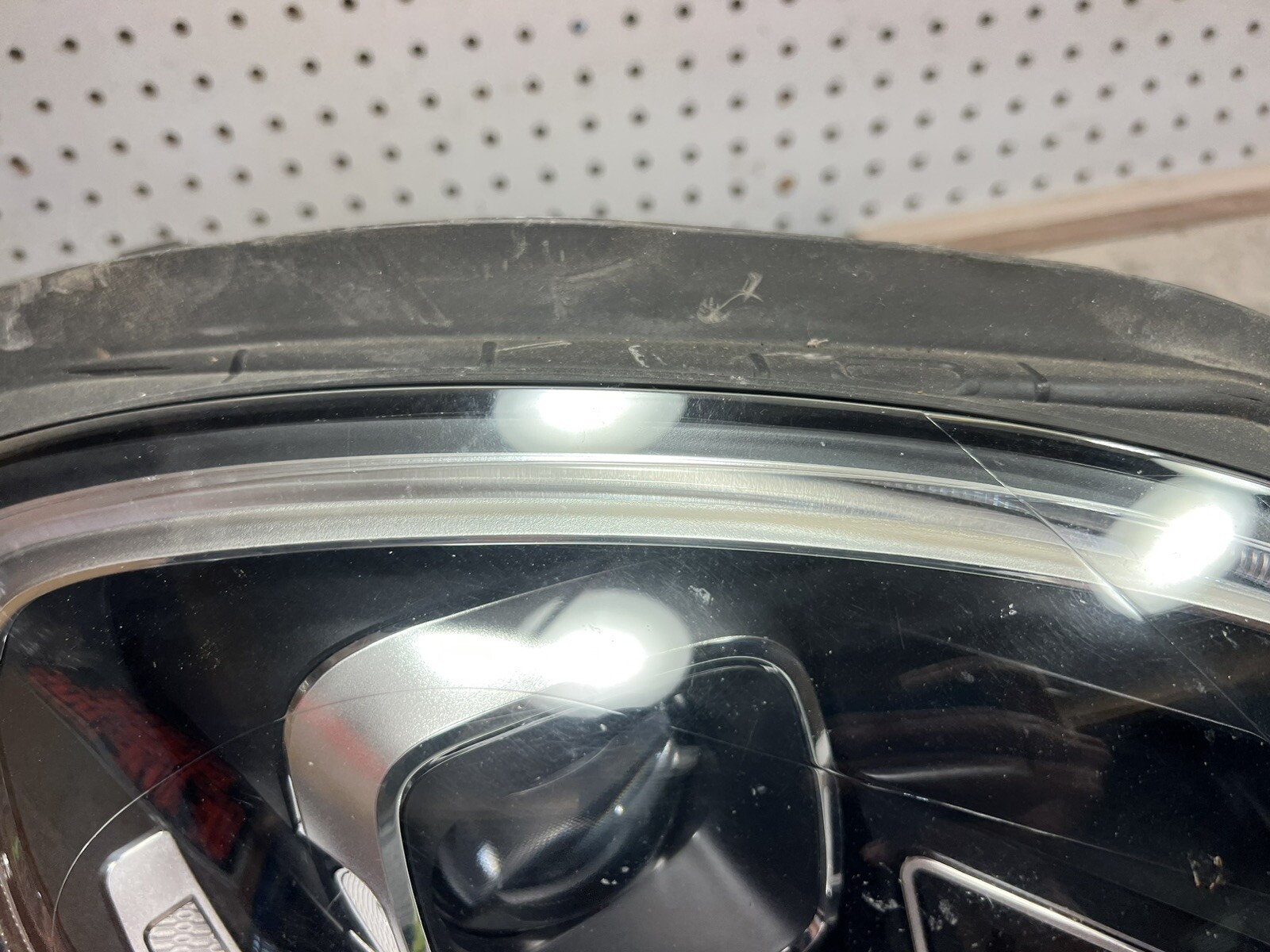 broken mounts 21 22 MINI COOPER COUNTRYMAN passenger led headlight  