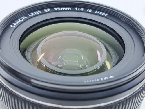 Canon EF 35mm F/2 IS USM - Picture 9 of 12