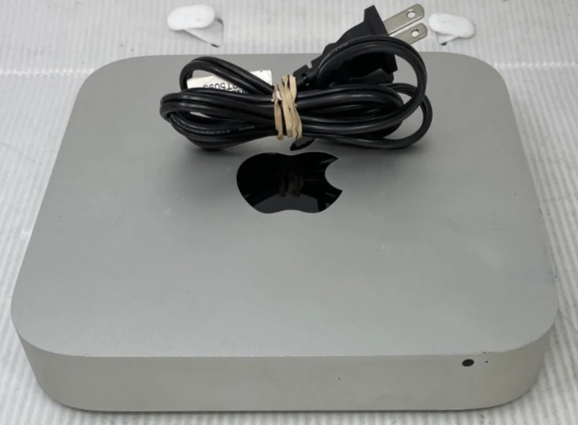 Apple Mac mini Intel Core 2 Duo 2010 Apple Desktops & All-In-One