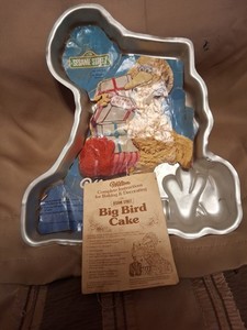 Vintage 1978 Sesame Street Big Bird Aluminum "Wilton" Birthday Cake Pan, Unused
