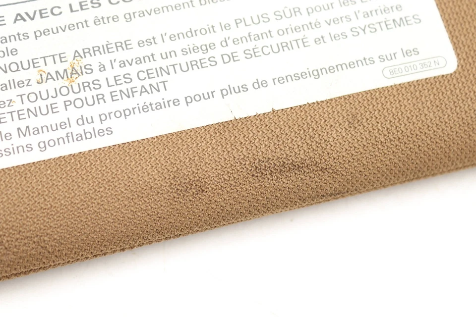 2005-2008 AUDI A6 QUATTRO - Right SUN Visor / Mirror 4F0857552K - Image 4 of 4