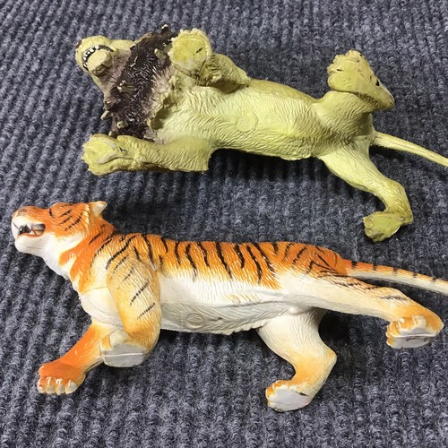 Vintage AAA Lion And Tiger Hard Rubber PVC realistic wildlife Animal Figures 9" - Picture 3 of 20