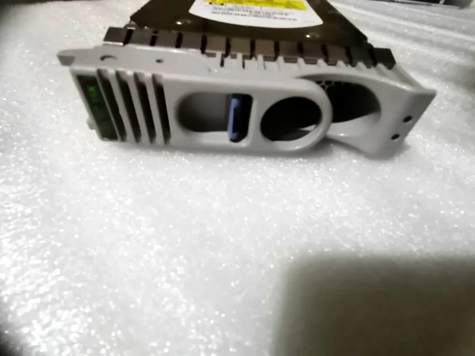 HP A6193A A6193-69001 36GB 15K Fibre Channel HDD w/Tray A6193-60001 - Image 3 of 4