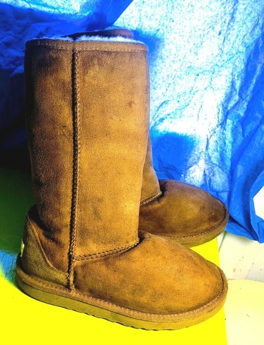 ugg style boots size 2