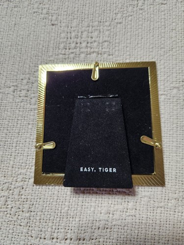 Marco de Imagen de Metal EASY TIGER Current Mood 3x3 amarillo pequeño 3 pulgadas pesado BONITO - Imagen 3 de 6