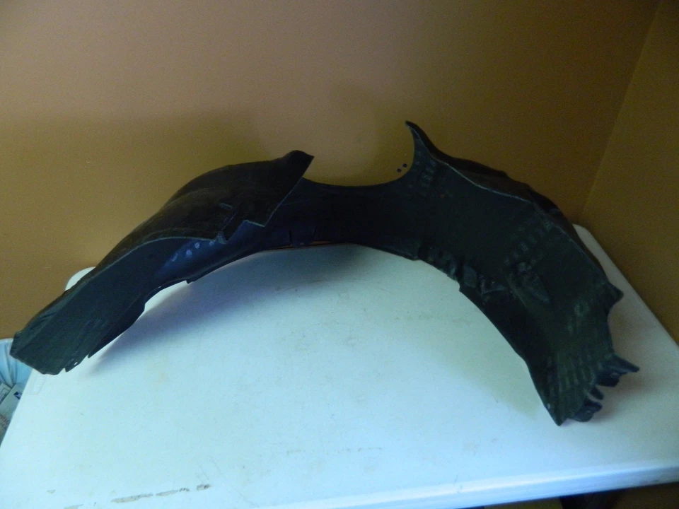 Nuevo guardabarros delantero Ford Mercury 1995-1997 fabricante de equipos originales revestimiento protector contra salpicaduras lado izquierdo  Foto 2 de 3