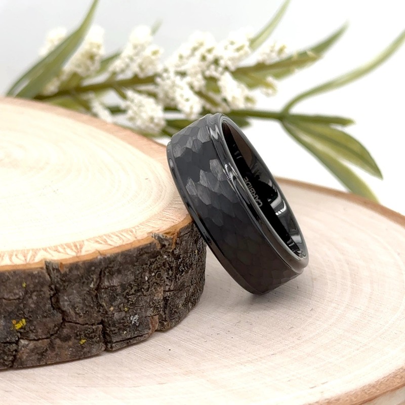 Hammered Design Polished Edges Band 8mm Black Tungsten Ring for Christmas Gifts
