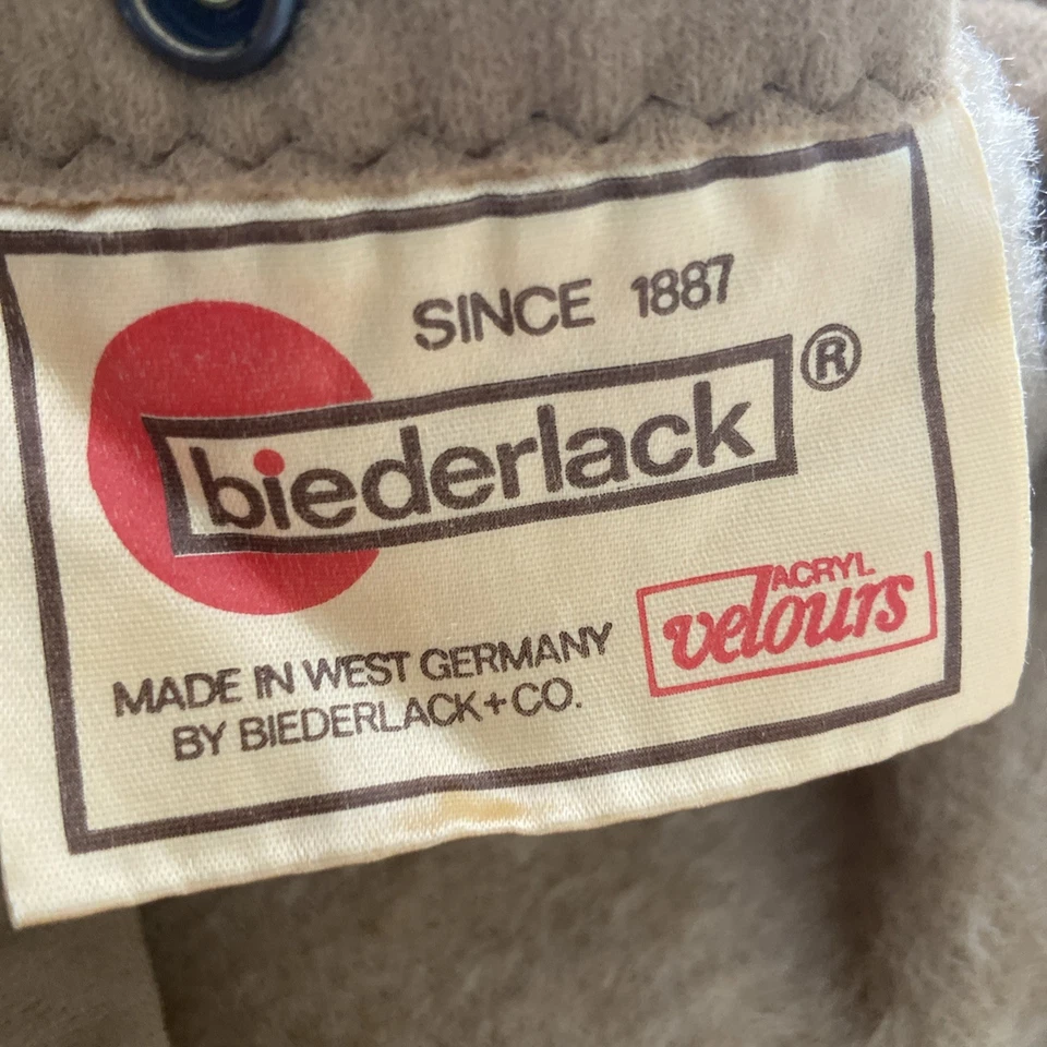 Manta envolvente acrílica Biederlack abrazar sala de TV marrón camel marrón Alemania Foto 3 de 4