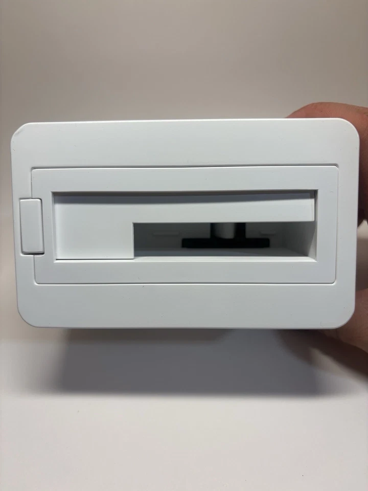 Vantec NexStar Hard Drive Dock Super Speed (White Box) *** Non WiFi Version***  - Image 3 of 4