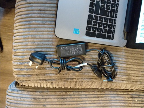 HP Pavilion 15-ac153sa laptop i7 4th gen 16gb ram 1tb ssd drive win 10 dvd rw - Picture 9 of 10