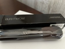 Laura Mercier Blending Brush Flawless Face Brush