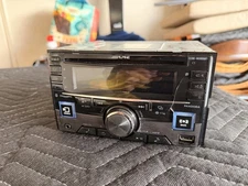 ALPINE CDE-W265BT CD Player Bluetooth Audio MP3 Double Din Stereo Radio *Issues