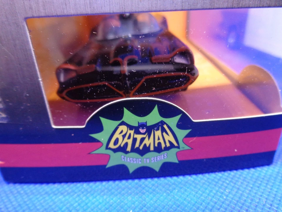 Classic TV Series Black 1966 Batmobile 1/32 DIECAST MODEL BY JADA - Image 3 of 4