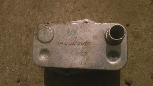 BMW E90 3 SERIES 2007 320d M47N2 ENGINE OIL COOLER, pt no 11427787698 - Picture 2 of 2